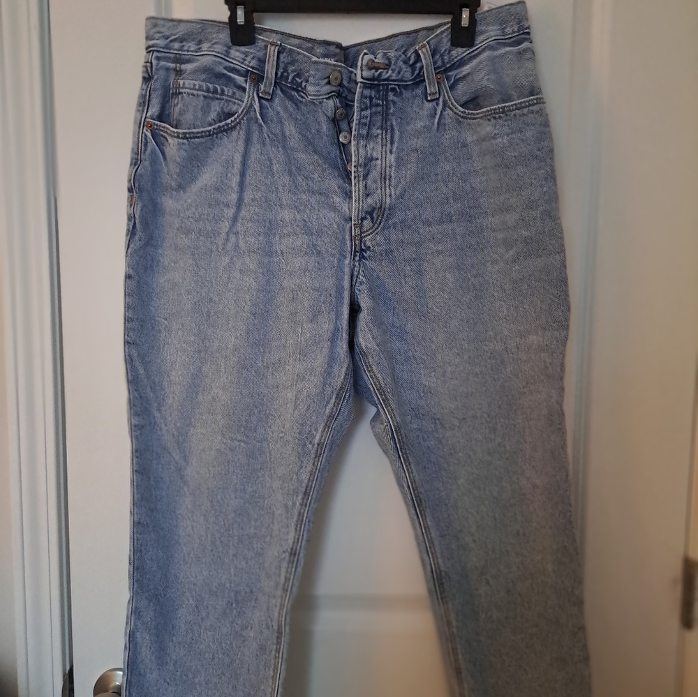 Button waist jeans